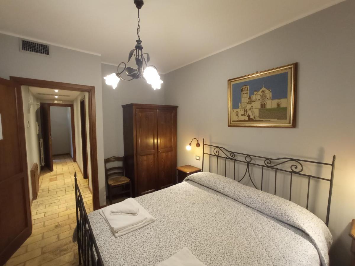 All'Ombra Di San Damiano Assisi Bagian luar foto